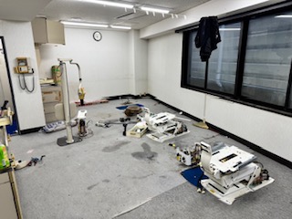 診療ユニット解体