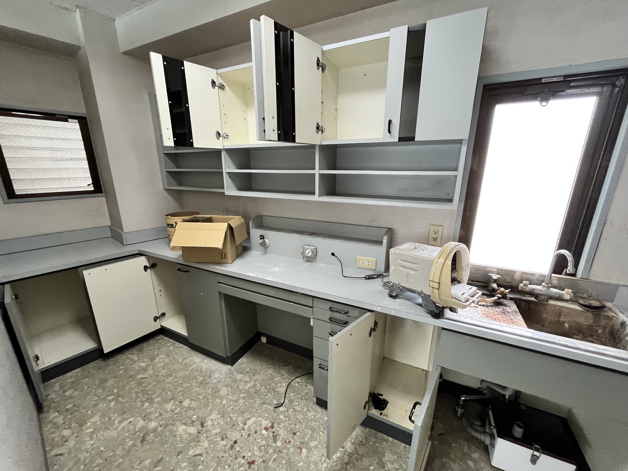 東松山解体工事技工室2
